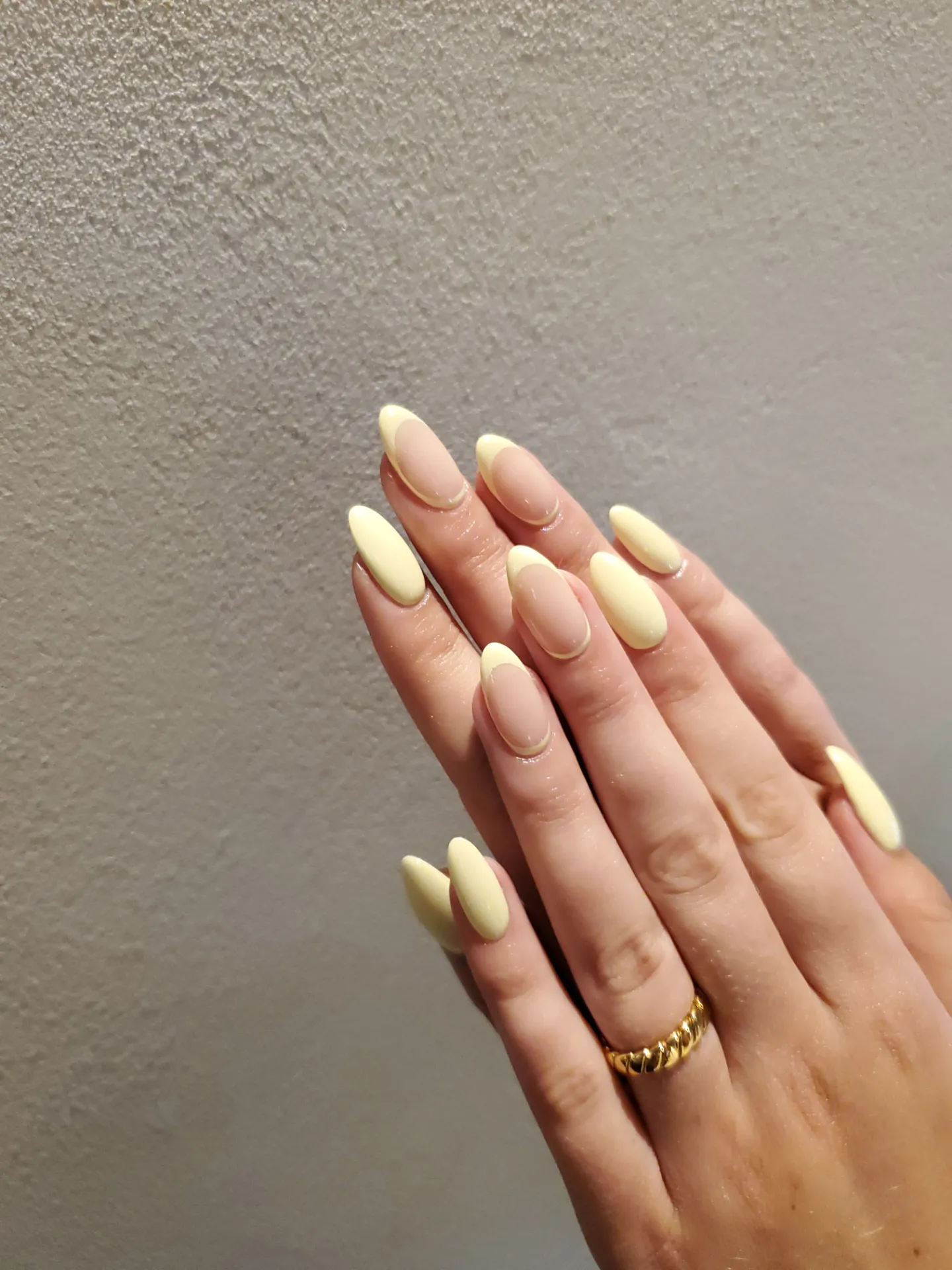 ulstella nail studio【ウルステラ】